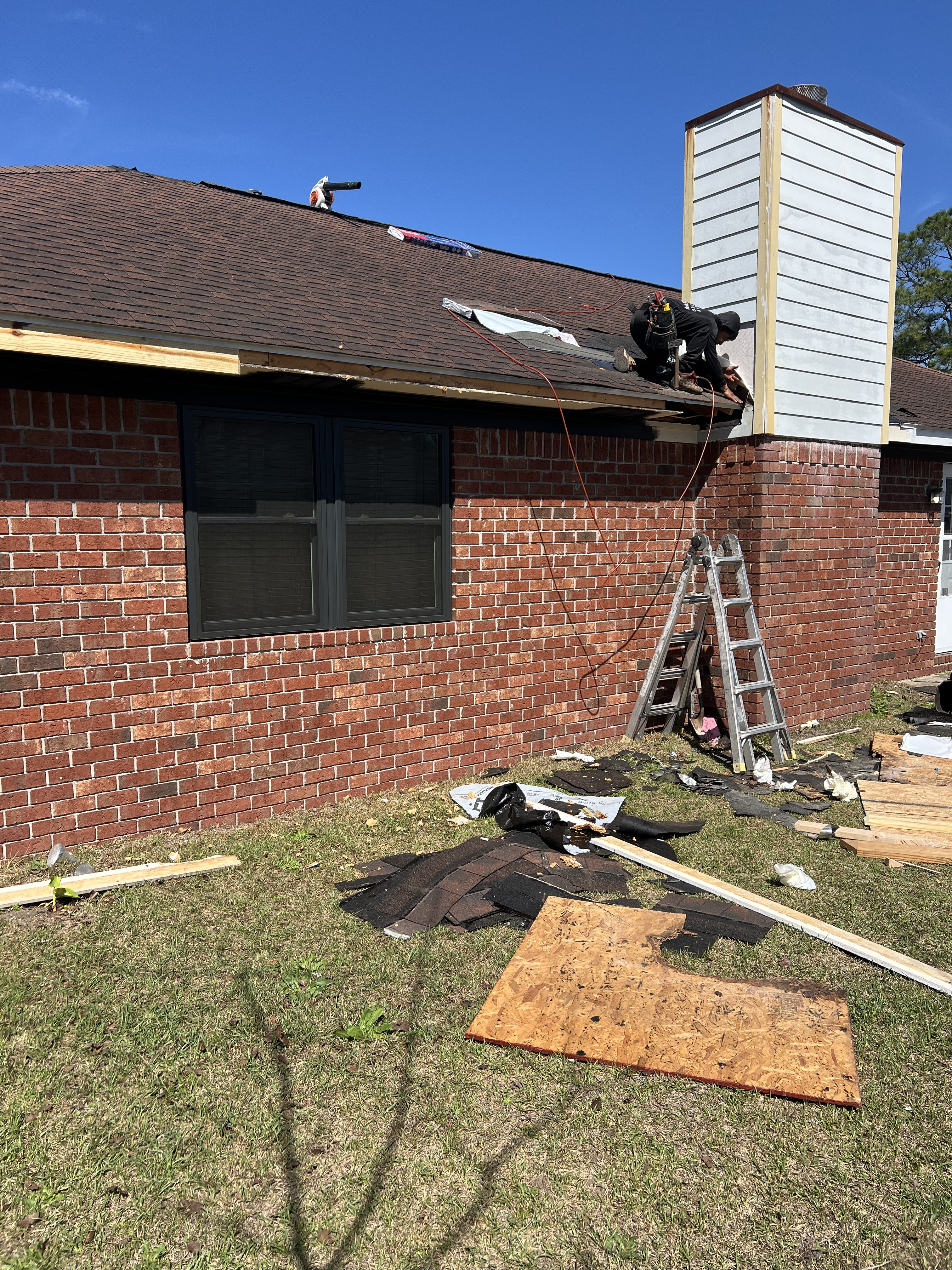 Shingle, Metal & Flat Roofing project by Port Side